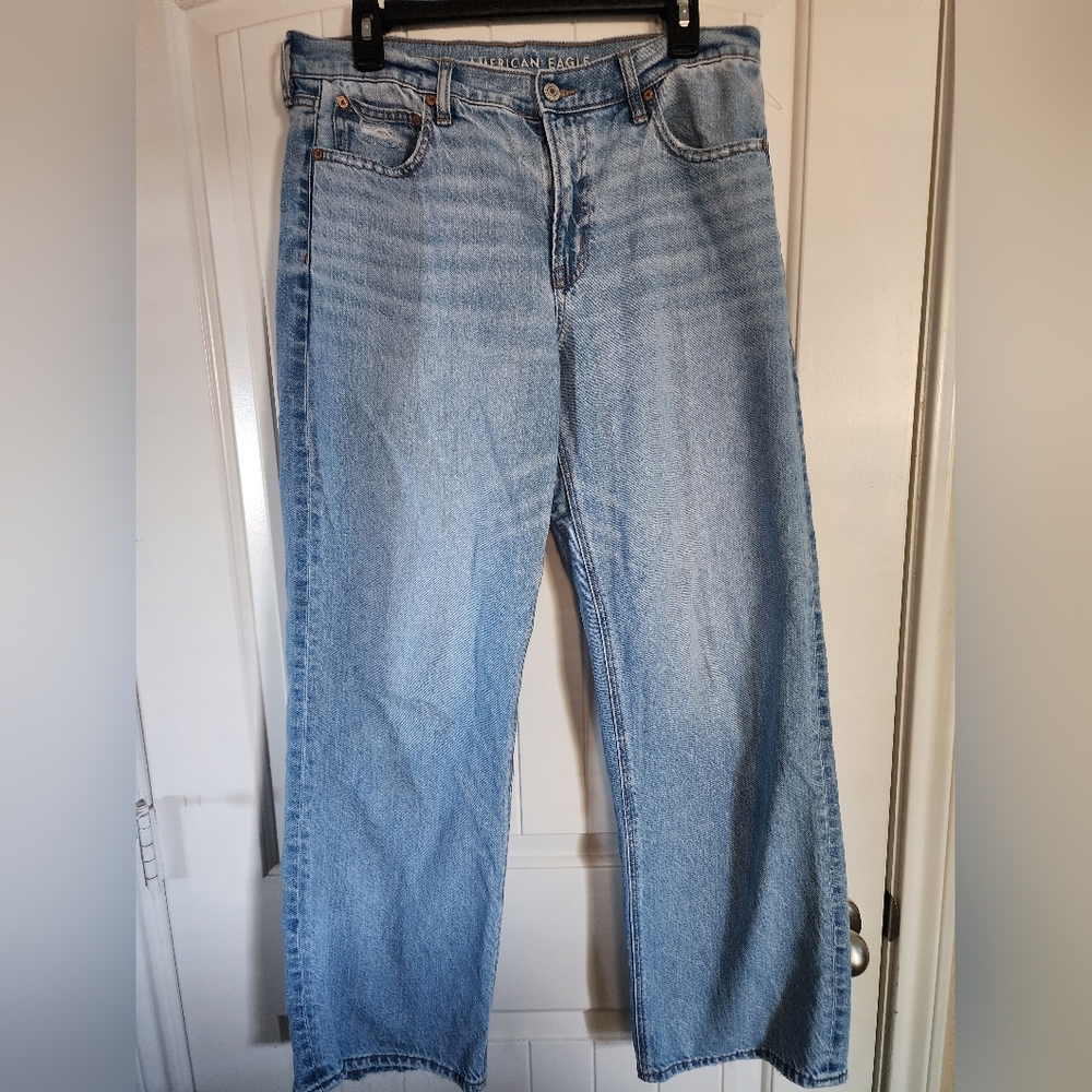 American Eagle Outfitters Light Blue Straight Leg Jeans